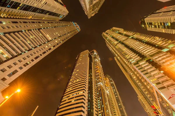 Skyskrapor i Marina district, Dubai i Förenade Arabemiraten — Stockfoto