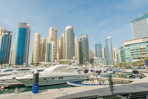 Distretto Marina negli Emirati Arabi Uniti — Foto Stock
