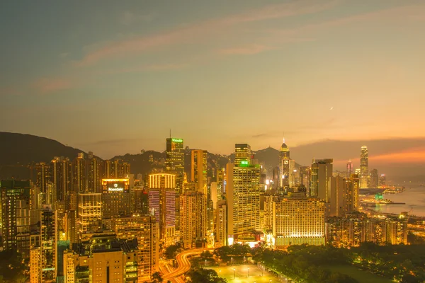 Hong Kong під час заходу сонця годин — стокове фото