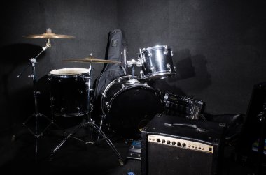 Club müzik aletleri kümesi