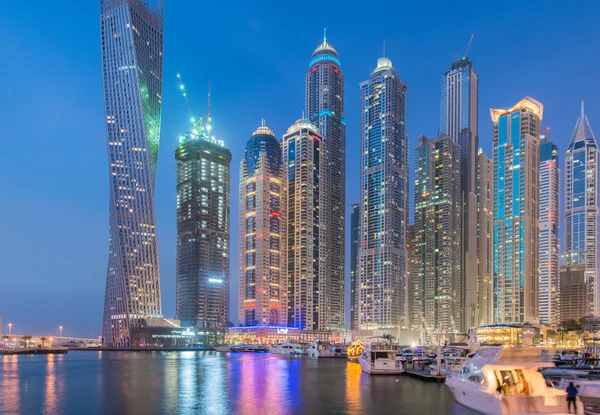 Dubai Marina district aux EAU — Photo