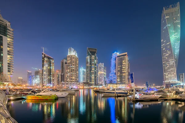 Dubai Marina district aux EAU — Photo