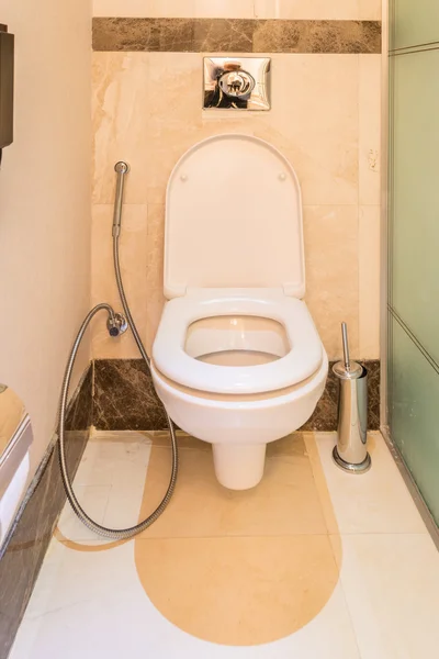 Moderne interieur van badkamer en toilet — Stockfoto