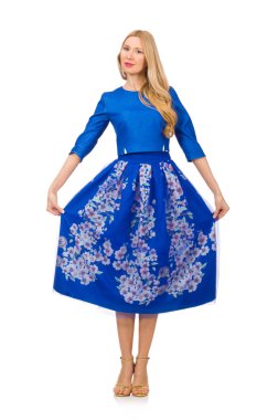 Çiçekli mavi elbiseli kadın yazdırır