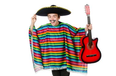 komik genç Meksikalı gitar ile üzerine beyaz izole.