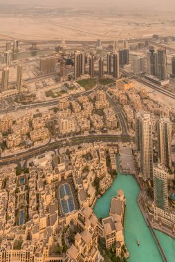 Gün batımında Dubai 'nin Panoraması
