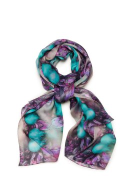 Güzel eşarp üzerine beyaz izole