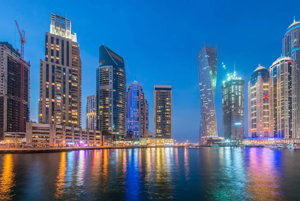 Dubai Marina distrito en Emiratos Árabes Unidos —  Fotos de Stock