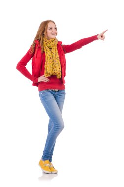 gülümseyen kız kırmızı ceket ve kot pantolon