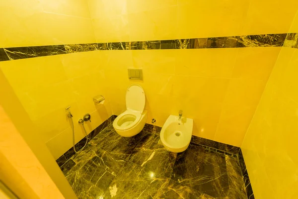 Interior moderno de baño y aseo — Foto de Stock