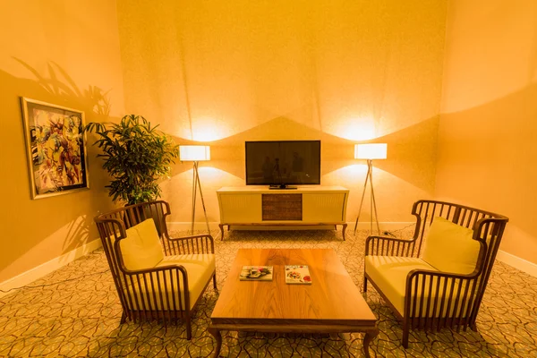 Quarto interior com mobiliário moderno — Fotografia de Stock