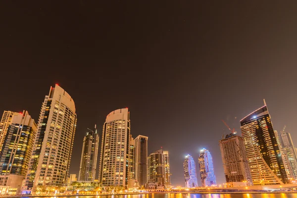 Marina distrito nos Emirados Árabes Unidos, Dubai — Fotografia de Stock