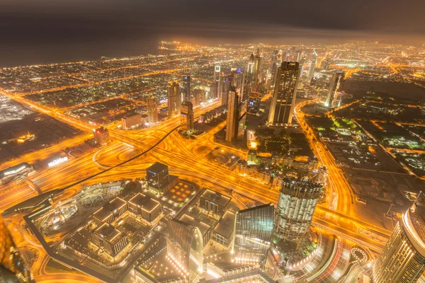 Panorama della notte Dubai durante il tramonto — Foto Stock