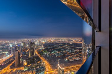 Gün batımında Dubai 'nin Panoraması