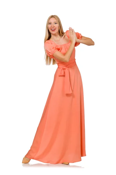 Молодая женщина в розовом романтическом платье изолированы на белом — стоковое фото