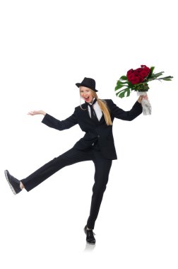 Beyaz bir demet gülü olan kadın