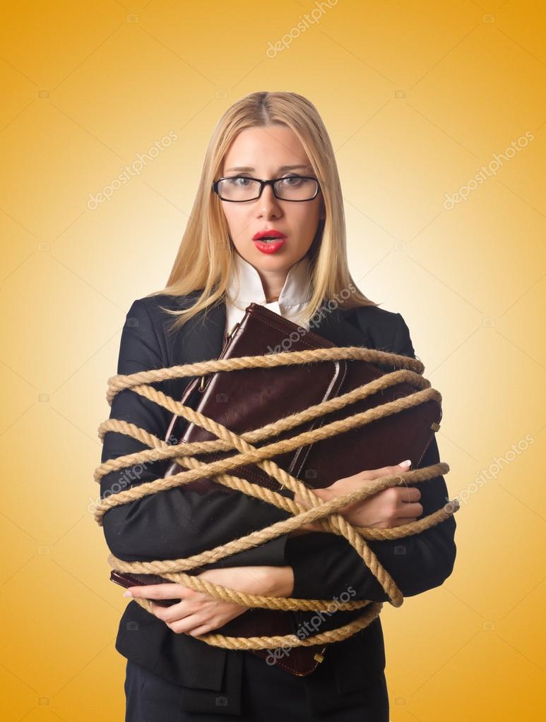 Frau Wird GeveuGelt Frau Wird GeveuGelt