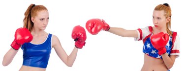 İzole üzerinde beyaz boks kadın