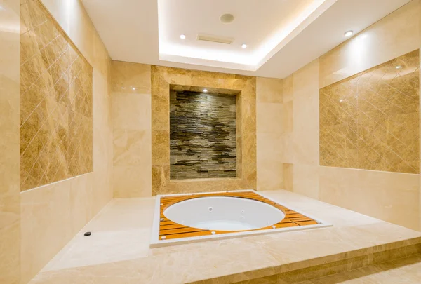 Bath tub in the modern interior — Stock Photo, Image