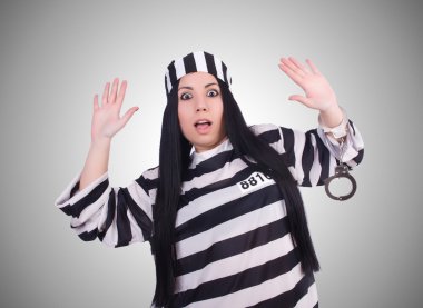 çizgili üniformalı mahkum