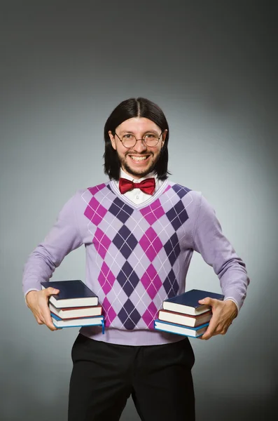 Jovem estudante com livro — Fotografia de Stock