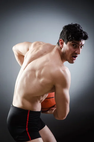 Baloncesto muscular en el concepto deportivo — Foto de Stock