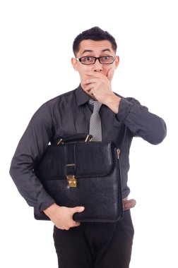 Genç adam beyaz izole evrak çantası elinde