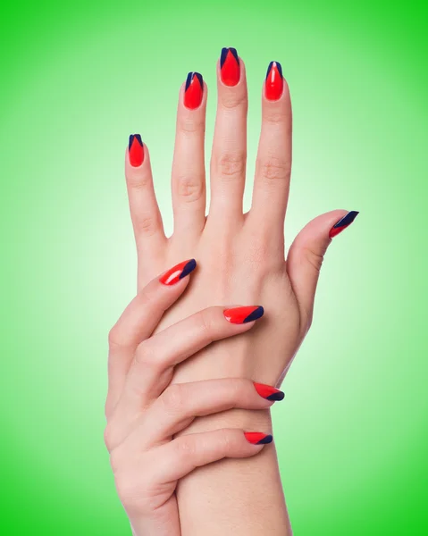 Concepto de arte de uñas con manos — Foto de Stock