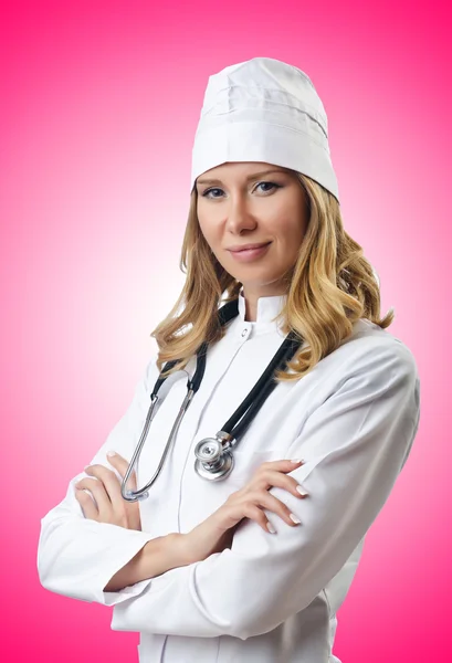 Femme médecin isolé sur blanc — Photo