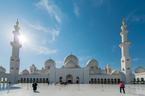 Dubai Sheikh Zayed mesquita — Fotografia de Stock