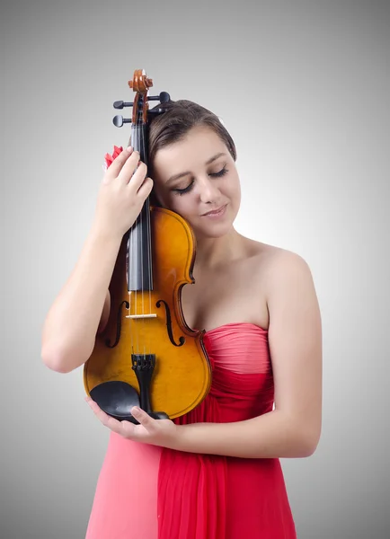 Chica joven con violín —  Fotos de Stock
