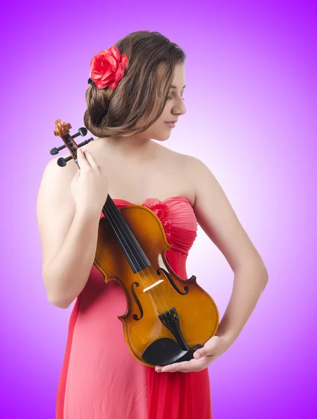 Jeune fille avec violon — Photo