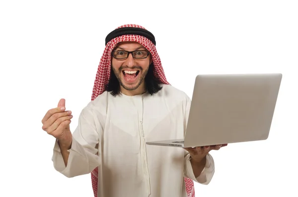 Uomo arabo con laptop isolato su bianco — Foto Stock