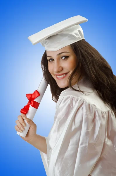 Estudante feliz comemorando a formatura — Fotografia de Stock