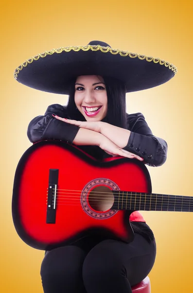 Guitarrista isolado no amarelo — Fotografia de Stock