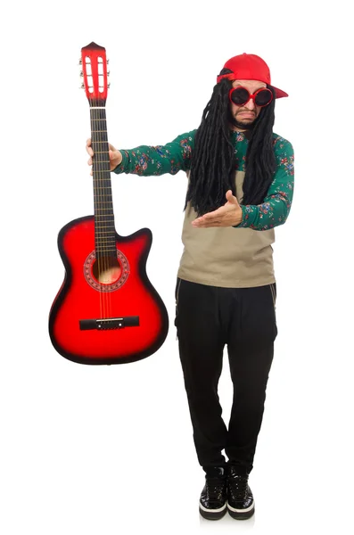 Man met gitaar in muzikaal concept op wit — Stockfoto