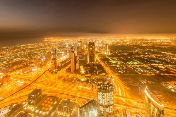 Panorama della notte Dubai durante il tramonto — Foto Stock