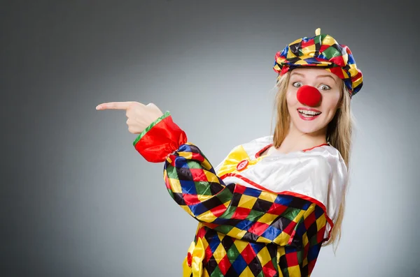 Clown dans le concept drôle — Photo