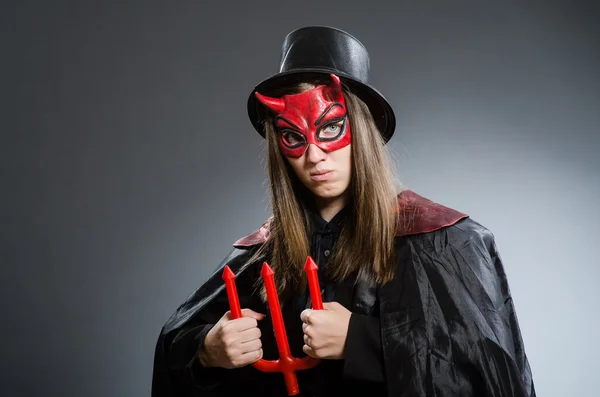 Diabo engraçado no conceito de Halloween — Fotografia de Stock