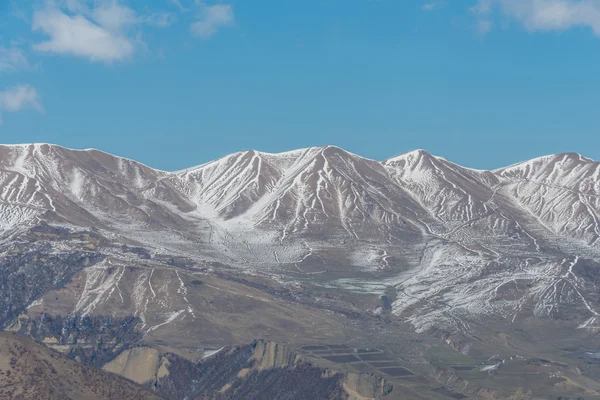 Montanhas de inverno na região de Qusar, no Azerbaijão — Fotografia de Stock