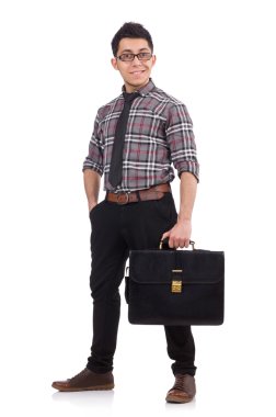 Evrak çantalı genç bir çalışan beyaza izole edilmiş.