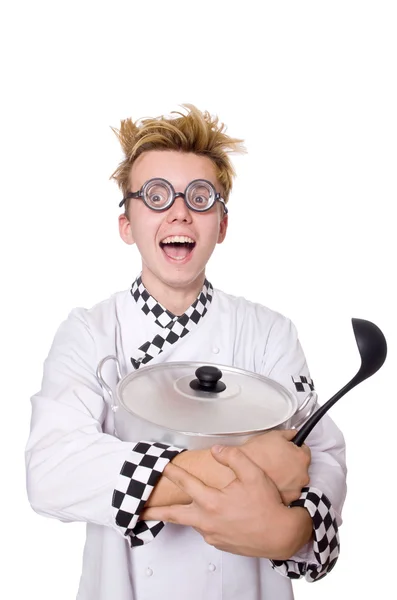 Кумедний шеф-кухар тримає сковороду і ложку ізольовано на білому — стокове фото