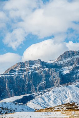 Kış boyunca dağlarda Azerbaycan