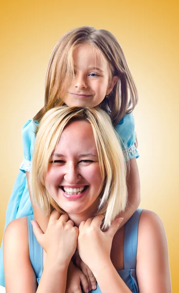 Happy mom and daughter — Stock Photo, Image