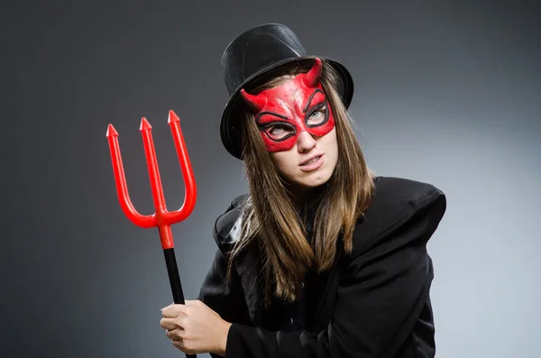 Diabo engraçado no conceito de Halloween — Fotografia de Stock