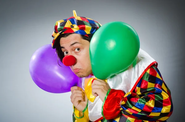 Rolig clown i komiskt koncept — Stockfoto