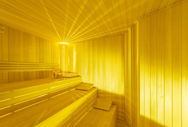 Інтер'єр кімнати гарячої дерев'яної сауни — стокове фото