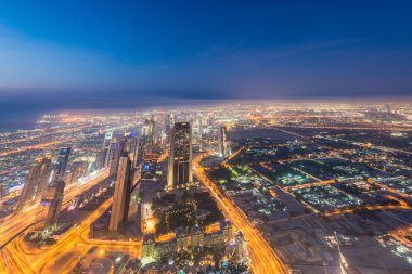 Gün batımında Dubai 'nin Panoraması