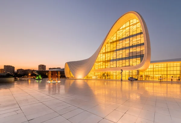 Haydar Aliyev Merkezi. Bakü — Stok fotoğraf