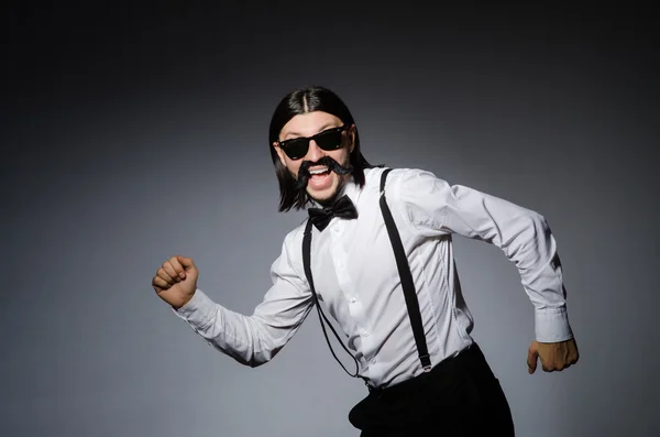 Homem com bigode e óculos de sol — Fotografia de Stock